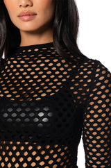 RUNNIN UP LONG SLEEVE SEAMLESS CROP TOP
