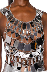 SHAE MIRRORED CROP TOP IN SILVER