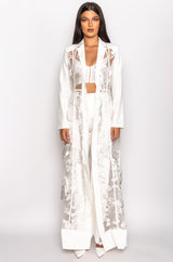 SHOWOUT LONG SLEEVE LACE MAXI DRESS