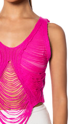 SHREDDED SLEEVELESS CROP SWEATER