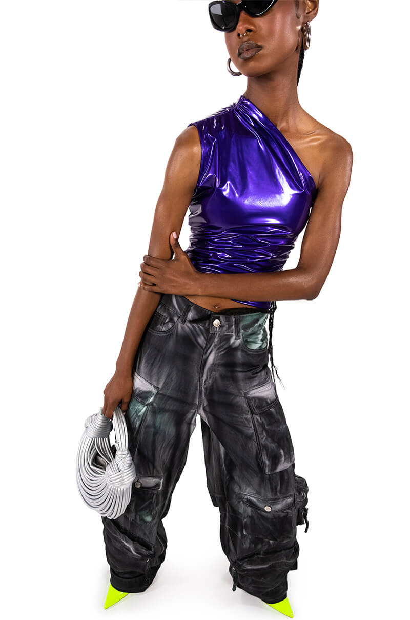 SLEEK VINYL ONE SHOULDER TOP