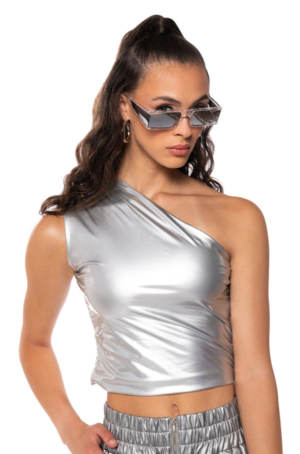 SLEEK VINYL ONE SHOULDER TOP