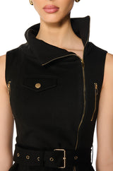 SOPHISTICATED WOMAN SLEEVELESS BELTED VEST TOP