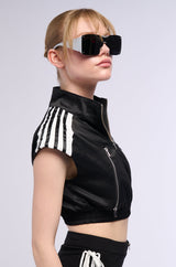 SPORTY STRIPED SLEEVELESS HALF ZIP TOP