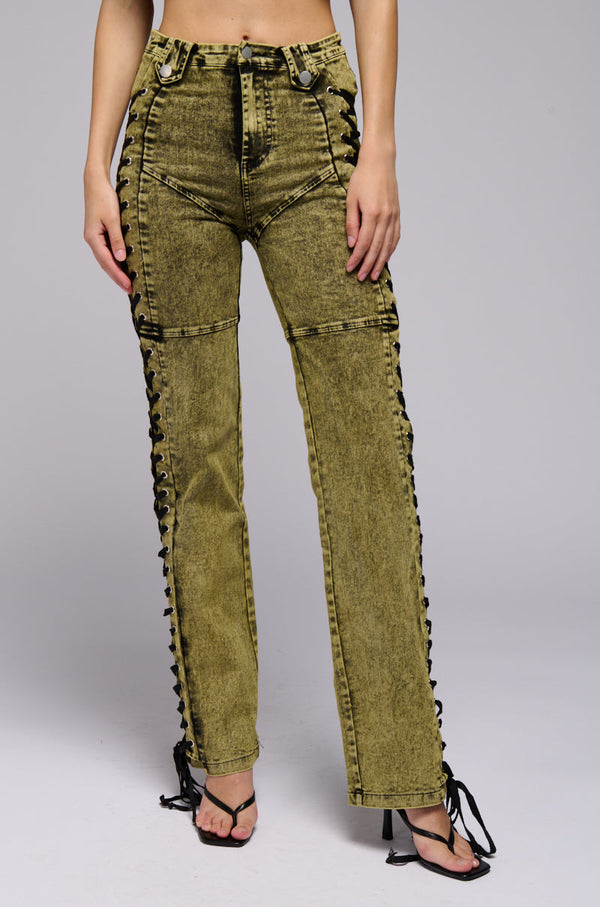 STAND OUT LACED UP JEANS