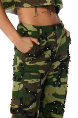 STANDING OVATION CAMO JOGGER PANT