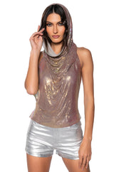 SUNNA METAL CHAIN TOP WITH A HOOD
