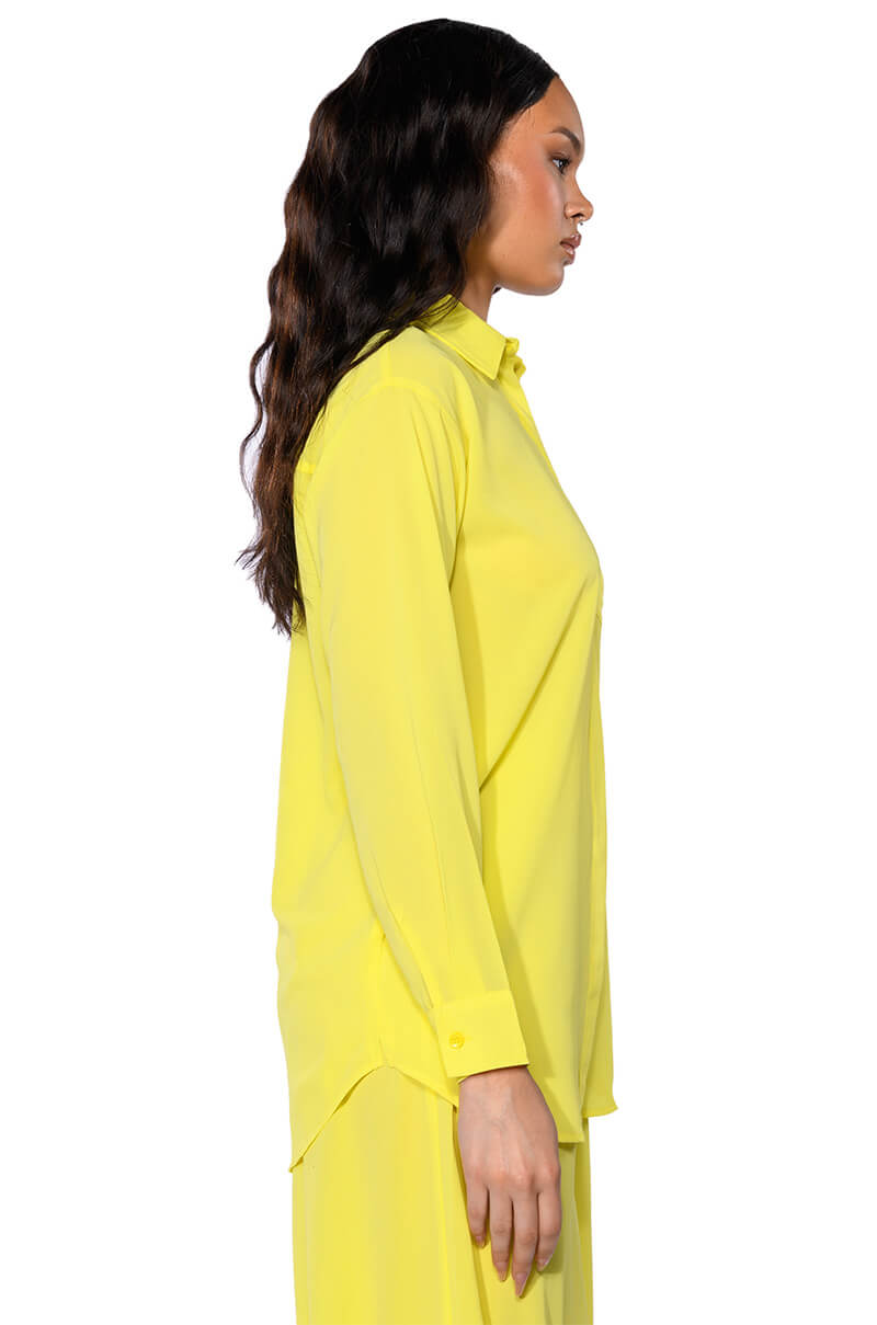 SUNSHINE BABY PLEATED BUTTON DOWN BLOUSE