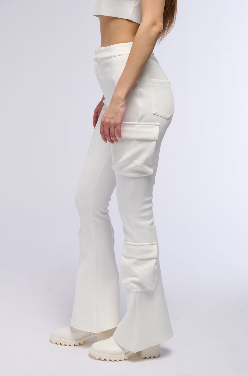 TALON POCKET DETAIL FLARE TROUSER