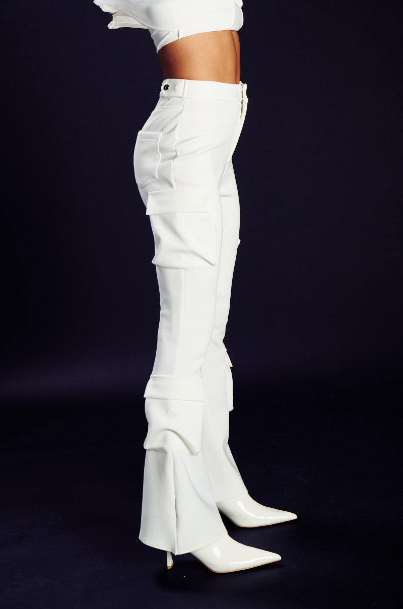 TALON POCKET DETAIL FLARE TROUSER