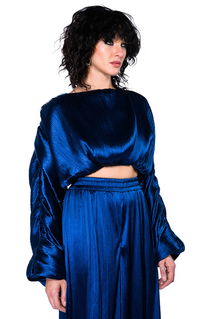 THE MOMENT LONG SLEEVE TOP