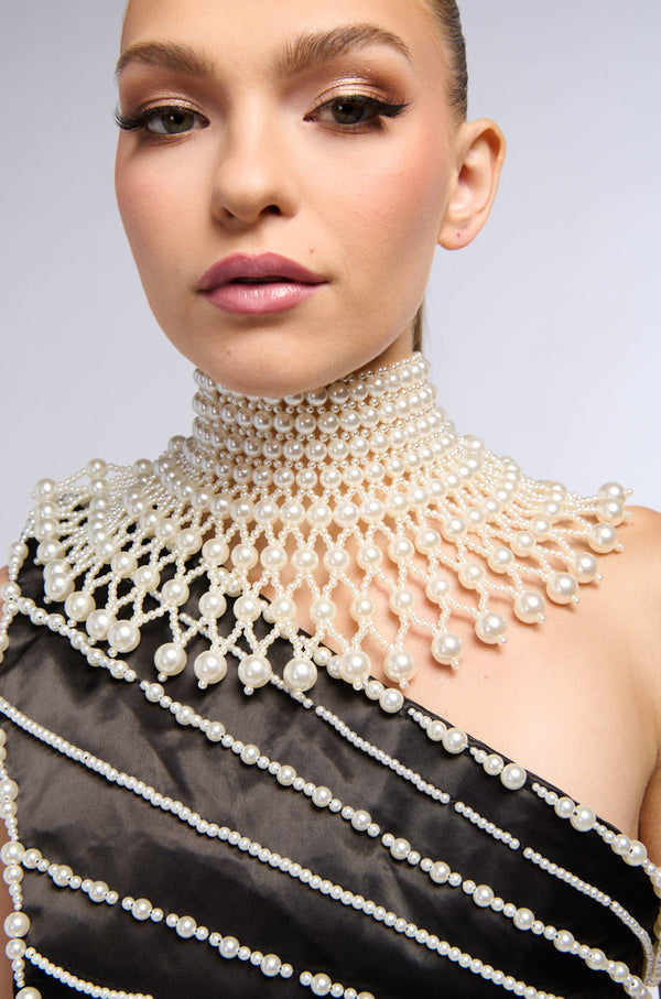 THIS IS THE MOMENT NECKLACE