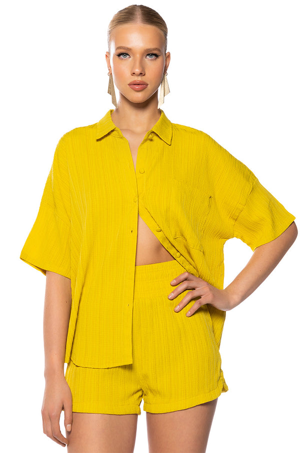 TIME TO RELAX SHORT SLEEVE BUTTON DOWN SHIRT