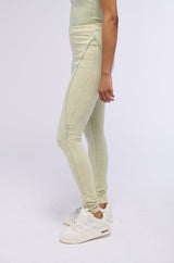 WE BELONG TOGETHER LEGGING IN LIGHT GREEN