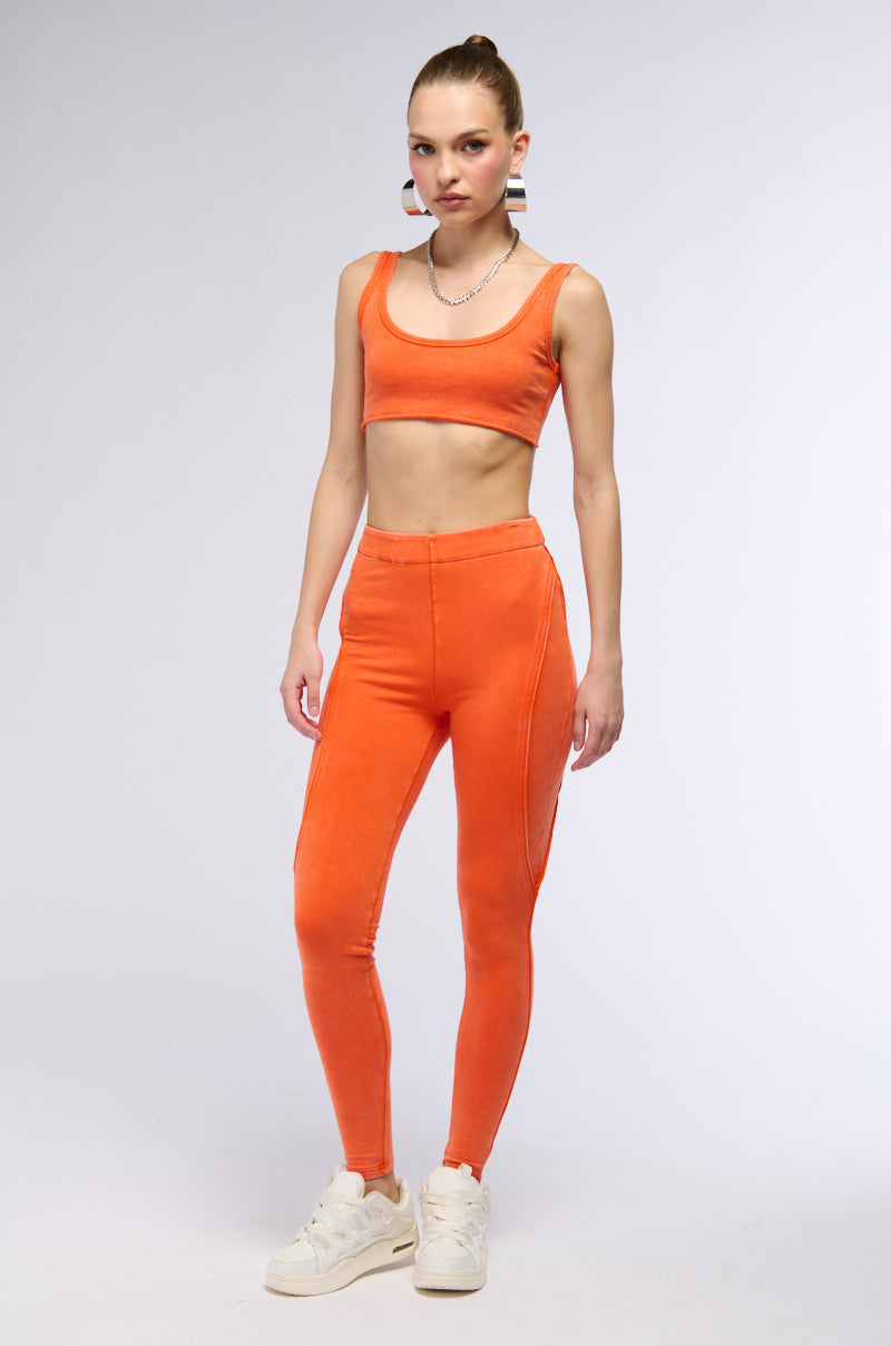 WE BELONG TOGETHER LEGGING IN ORANGE