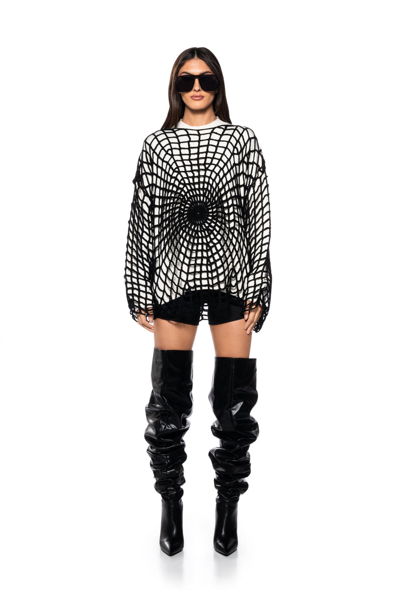 WEAVE MY OWN WEB CREWNECK SWEATER