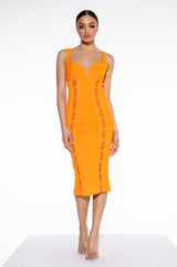 WEDDING GUEST VIBES BANDAGE MIDI DRESS