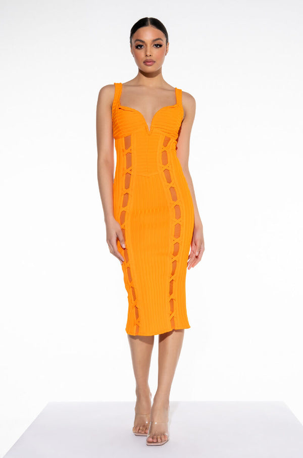 WEDDING GUEST VIBES BANDAGE MIDI DRESS