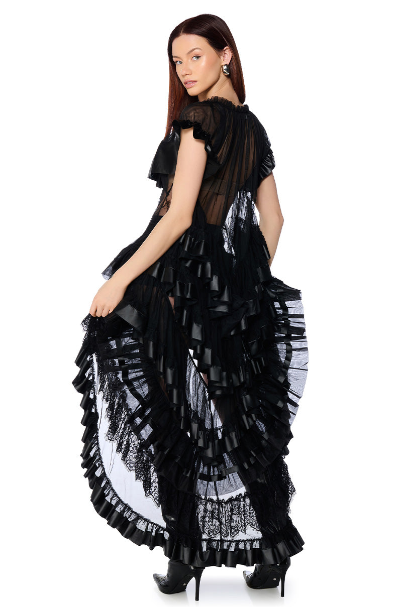 WEDNESDAY LAYERED TULLE SHORT SLEEVE BLOUSE