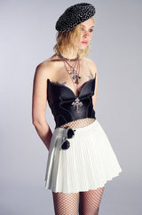 WHATS THE TEA PINSTRIPE PLEATED MINI SKIRT IN WHITE