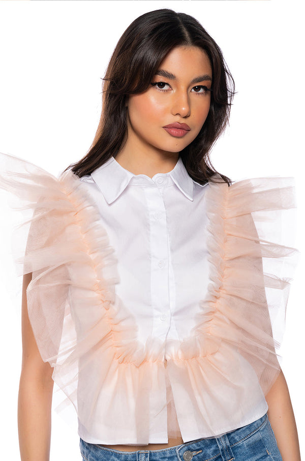 WINGIN IT RUFFLE BUTTON DOWN